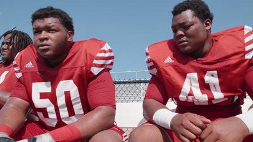 Last Chance U Season 2 Episode 1 - Half a Team
