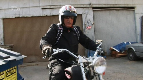 Storage Wars Season 4 Episode 13 - Old Tricks, New Treats