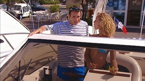 A Guy, a Girl Season 3 Episode 149 - Font du bateau