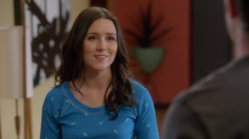 Raising Hope Season 3 Episode 17 - Sex, Clown, and Videotape