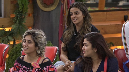 Bigg Boss OTT Season 1 Episode 2 - Pehla task, pehla jhagda!