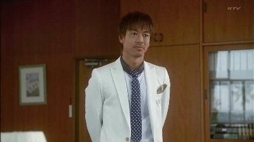 GTO Season 2 Episode 1 - New Stage, Onizuka Eikichi's Old School! Great Lesson to Problematic Child! The Cosmetic Surgery has Always been the Regret of the High School Girl's Mother