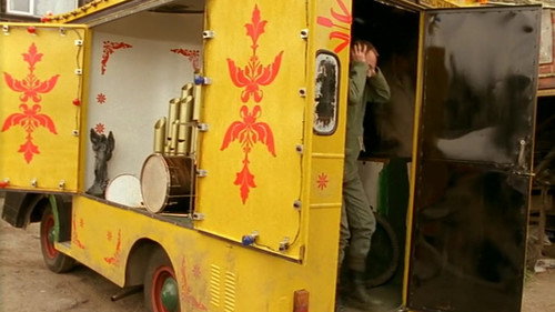 A Musical Passing for a Miserable Muscroft (2002 Christmas Special) still