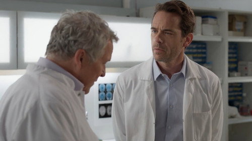 Episode 1527 still