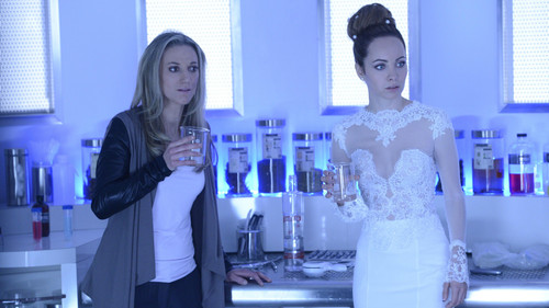 Lost Girl Season 5 Episode 2 - Like Hell (2)