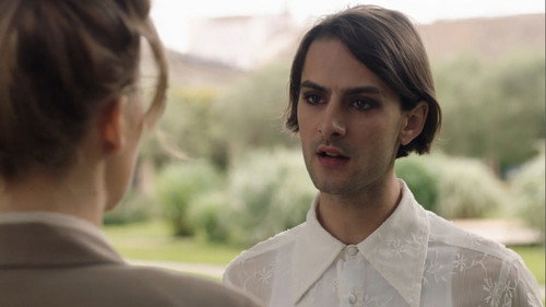 Episode 704 still