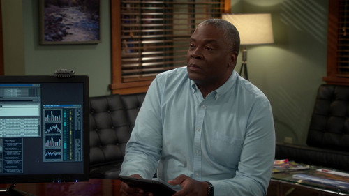 Last Man Standing Season 8 Episode 3 - Yours, Wine, and Ours