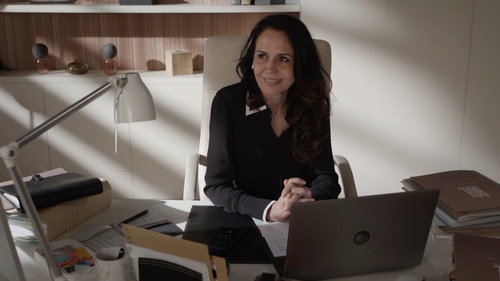 Episode 1712 still