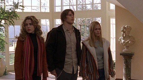 Roswell Season 2 Episode 13 - Disturbing Behavior