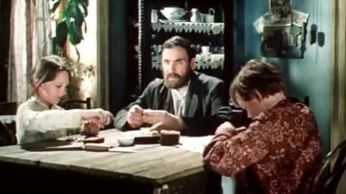 Two Captains Season 1 Episode 1 - Episode 1 : Old Letters