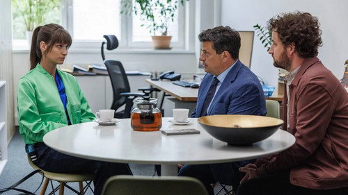 Episode 5199 still
