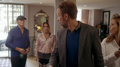 Helt perfekt Season 8 Episode 2 - Paris Match