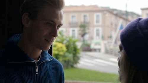 Episode 1582 still
