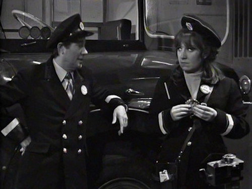 On the Buses Season 1 Episode 2 - The New Conductor