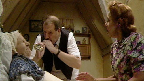 'Allo 'Allo! Season 4 Episode 2 - Camp Dance