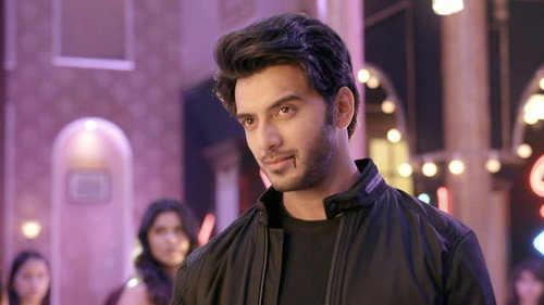 Roshni, Aman’s Drastic Leap still