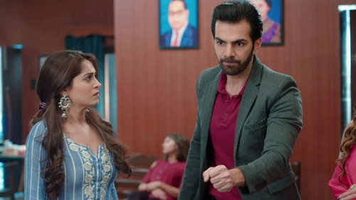 Kahaan Hum Kahaan Tum Season 1 Episode 19 - Rohit to The Rescue!