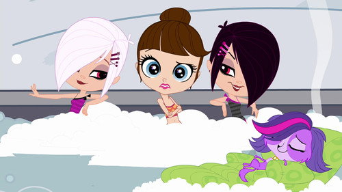 Littlest Pet Shop Season 3 Episode 14 - Winter Wonder Wha...?