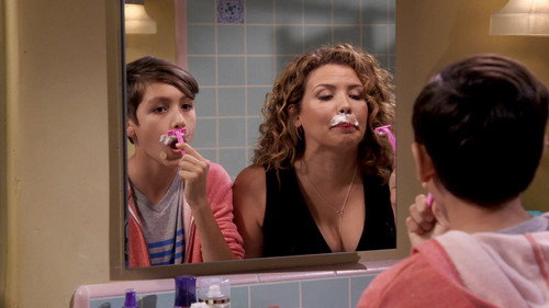 One Day at a Time Season 1 Episode 4 - A Snowman's Tale