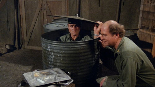 M*A*S*H Season 7 Episode 21 - Rally 'Round the Flagg, Boys