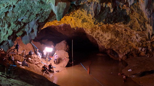 NOVA Season 45 Episode 15 - Thai Cave Rescue