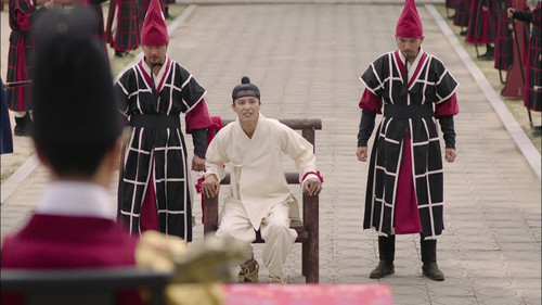 Queen For Seven Days Season 1 Episode 17 - Episode 17