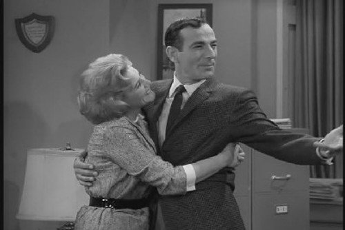 The Dick Van Dyke Show Season 2 Episode 31 - Jilting the Jilter
