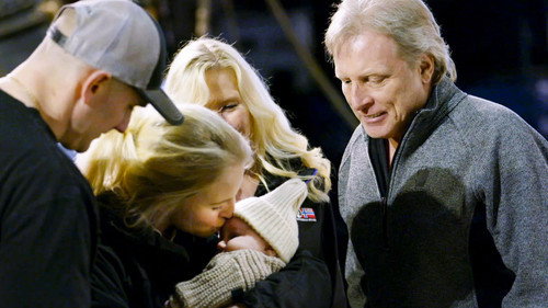 Deadliest Catch Season 18 Episode 23 - Port of Last Resort