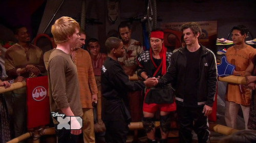 Pair of Kings Season 3 Episode 16 - Thumb & Thumber