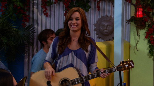 Sonny with a Chance Season 2 Episode 25 - New Girl