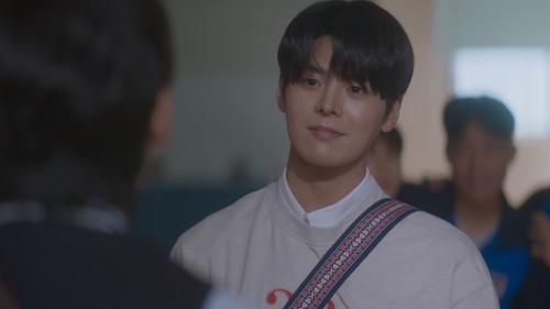 Twinkling Watermelon Season 1 Episode 5 - Se-gyeong Leaves the Country
