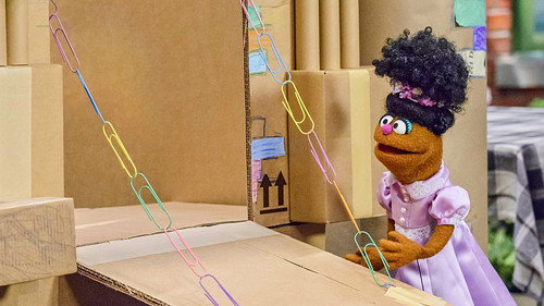 Sesame Street Season 51 Episode 5 - Cardboard Castle