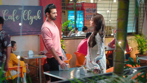Kahaan Hum Kahaan Tum Season 1 Episode 44 - Sonakshi, Rohit's Chance Meeting