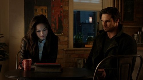 Beauty and the Beast Season 1 Episode 19 - Playing with Fire