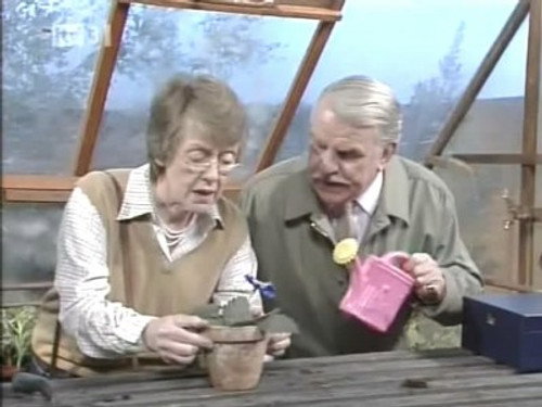 Never the Twain Season 7 Episode 5 - Born to Blush Unseen