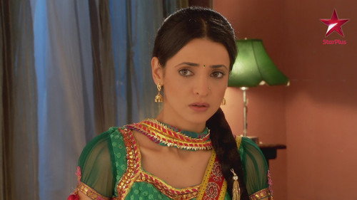 Iss Pyaar Ko Kya Naam Doon? Season 1 Episode 20 - Khushi Breezes Through Work