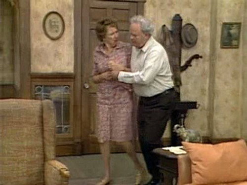 All in the Family Season 6 Episode 18 - Archie Finds a Friend