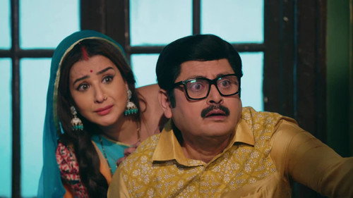 Janu Tries to Hold Bhabhiji's Spirit Captive still