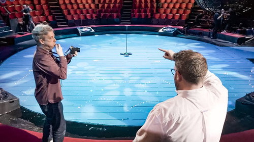 Tom Scott: England Season 1 Episode 27 - When I Blow This Whistle, a Swimming Pool Appears