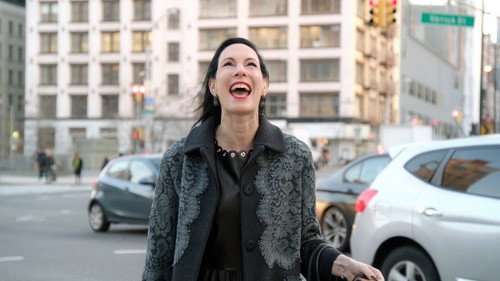 Odd Mom Out Season 2 Episode 1 - The High Road