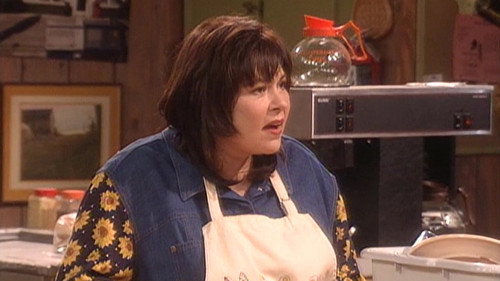 Roseanne Season 8 Episode 3 - Roseanne in the Hood