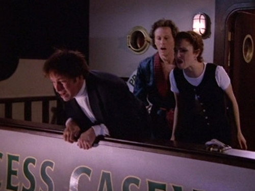 Wings Season 7 Episode 25 - Love Overboard