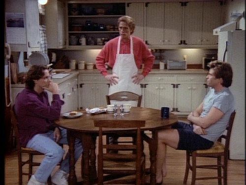 Wings Season 5 Episode 13 - Oh, Give Me a Home Where the Mathers Don't Roam