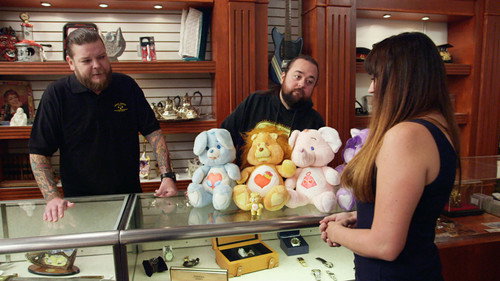 Pawn Stars Season 16 Episode 16 - From Pawn, With Love