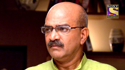 Dadi Bua Insults Mandira still