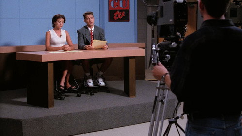 Beverly Hills, 90210 Season 7 Episode 8 - The Things We Do for Love