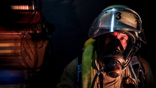 Feuer & Flamme Season 11 Episode 1 - Extreme heat during a house fire