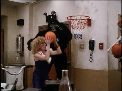 Misfits of Science Season 1 Episode 13 - Center of Attention