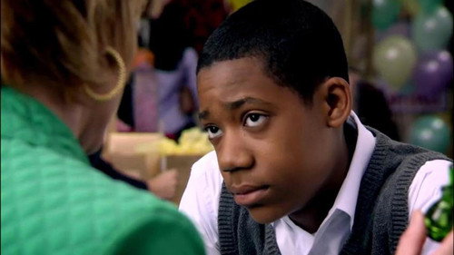 Everybody Hates Chris Season 3 Episode 21 - Everybody Hates Mother's Day