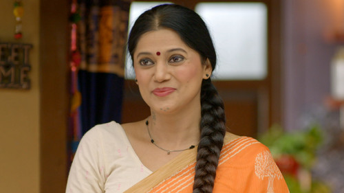 Deepti Looks For Jobs still